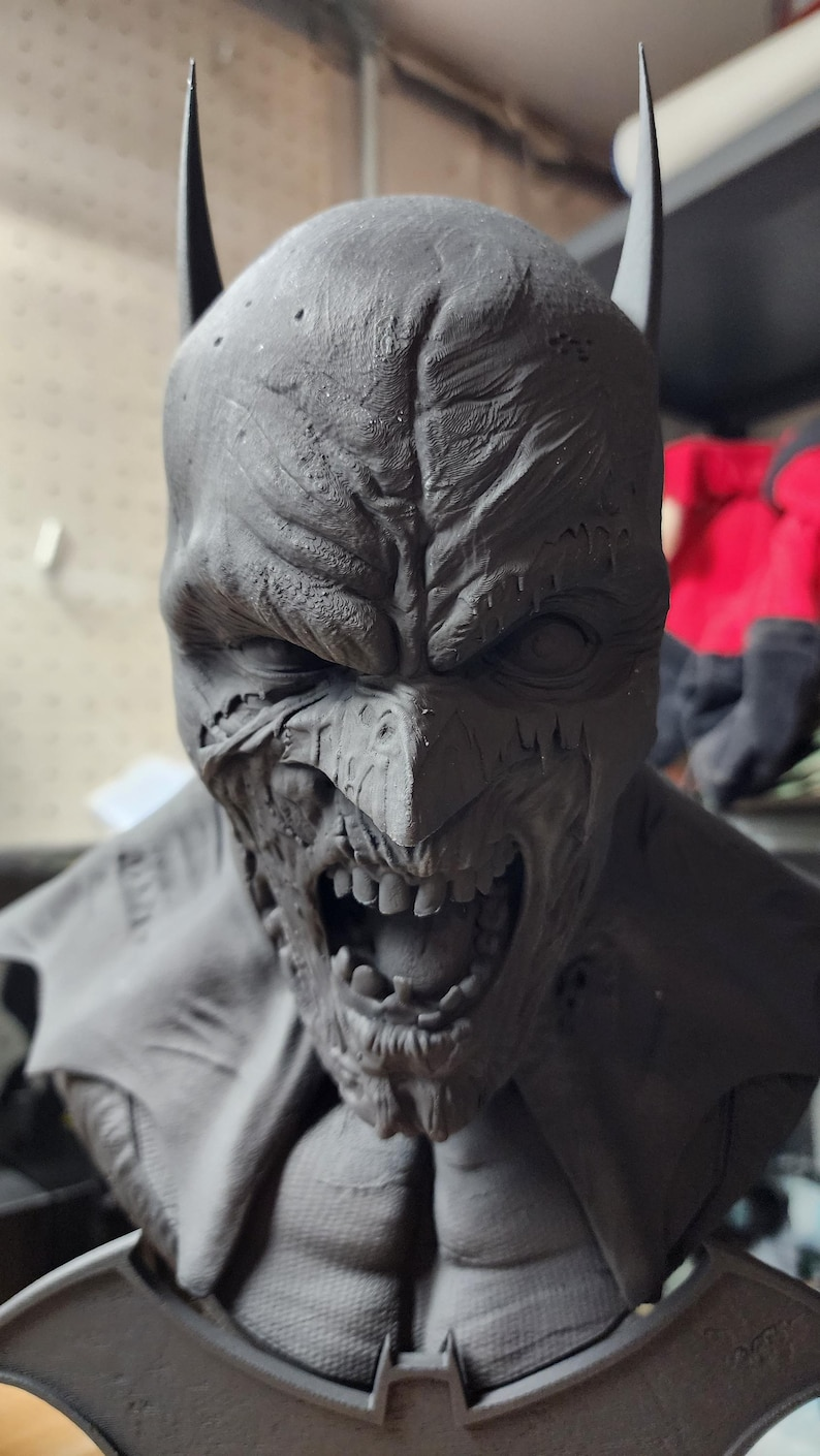 Zombie Batman-Inspired Horror Bust | Gothic Fan Display
