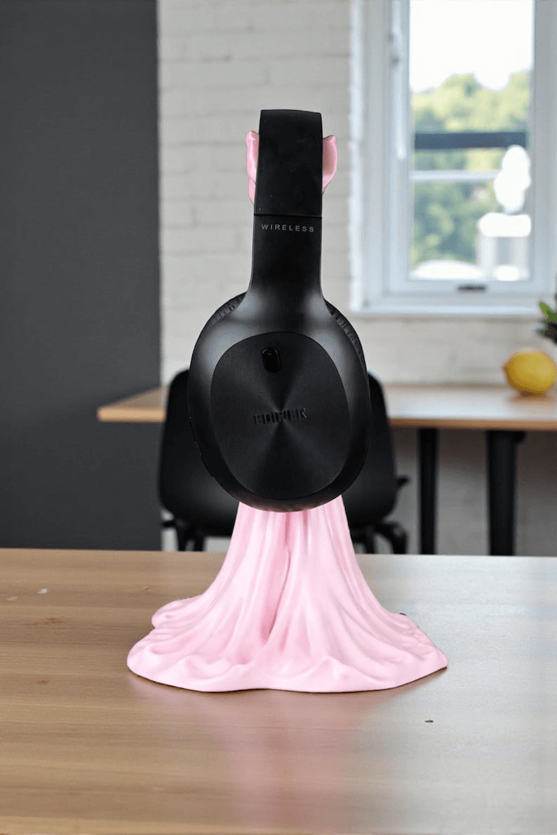 Bubble Gum Inspired Headphone Stand – 90s Style