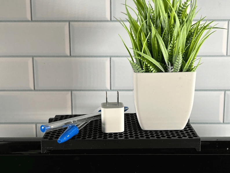 Minecraft-Inspired Pixel Monitor Shelf for Gaming Desks