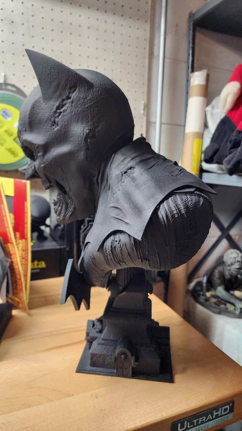 Zombie Batman-Inspired Horror Bust | Gothic Fan Display