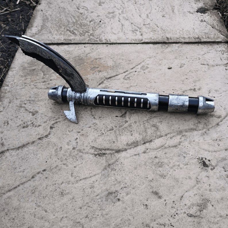 Maul Rebels Lightsaber Axe – Star Wars Inspired Fan Prop