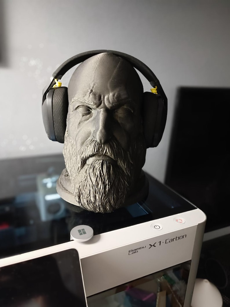 Kratos-Inspired Headphone Stand | God of War Fan Art