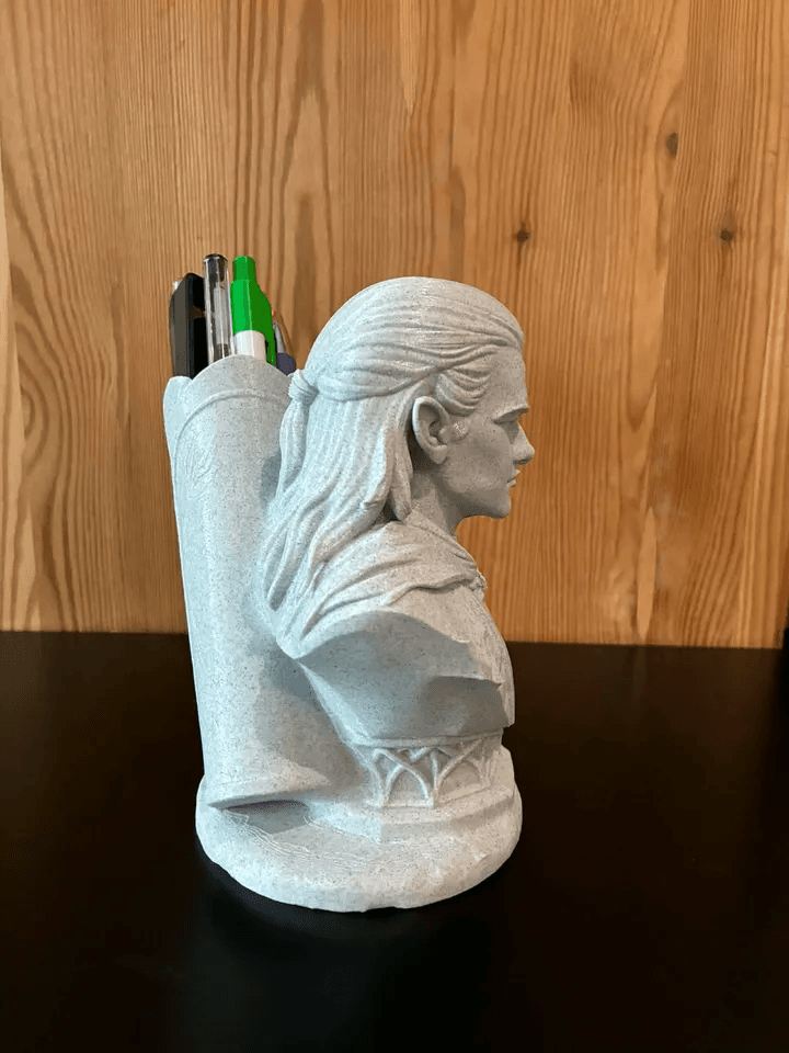 Legolas-Inspired Elf Bust Pencil Holder | Fantasy Desk Organiser