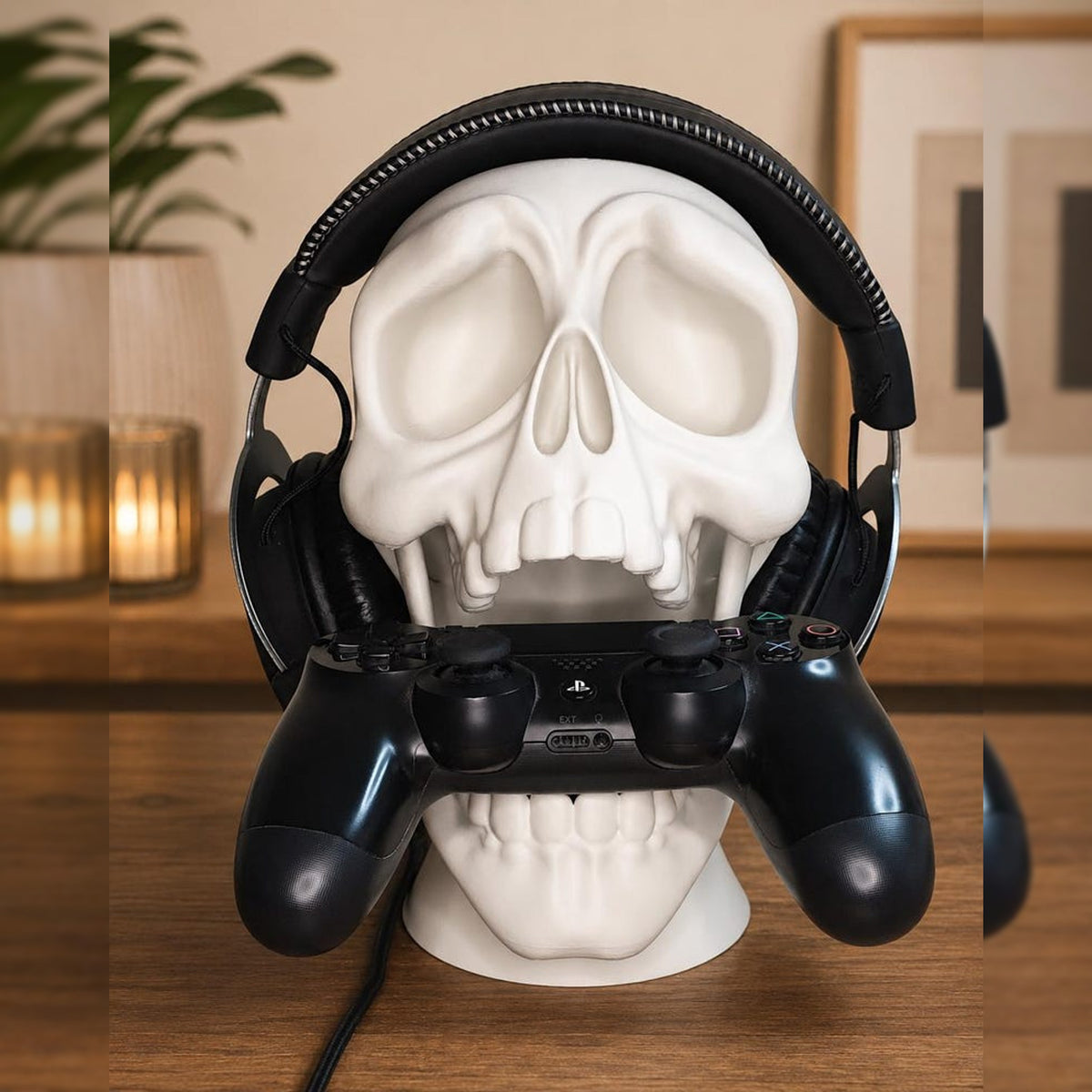 Screaming Skull Headphone & Controller Stand for Gamers