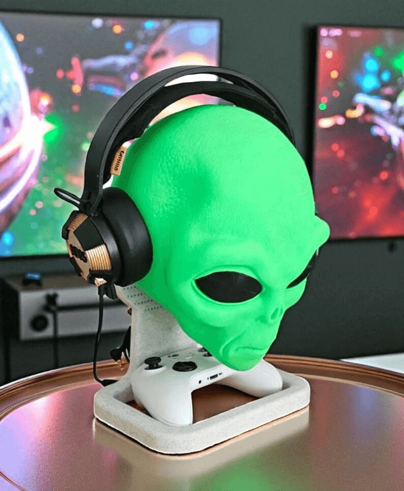 Alien-Inspired AirPods Pro Case | Sci-Fi Gaming Novelty
