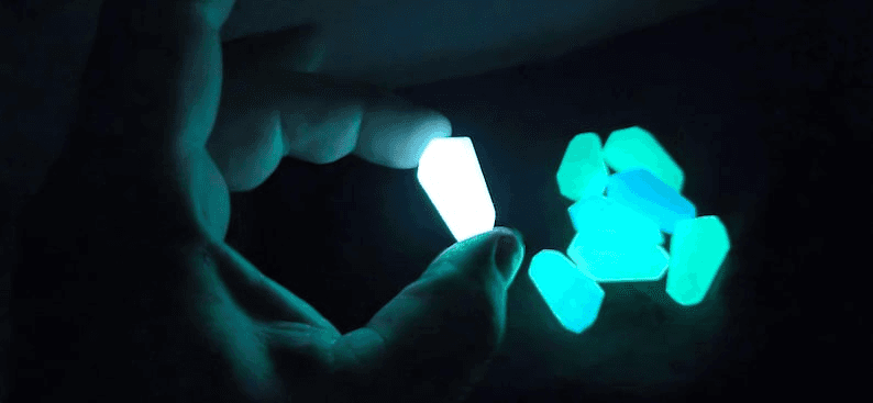 Glow-in-the-Dark Kyber Crystals – Star Wars Inspired