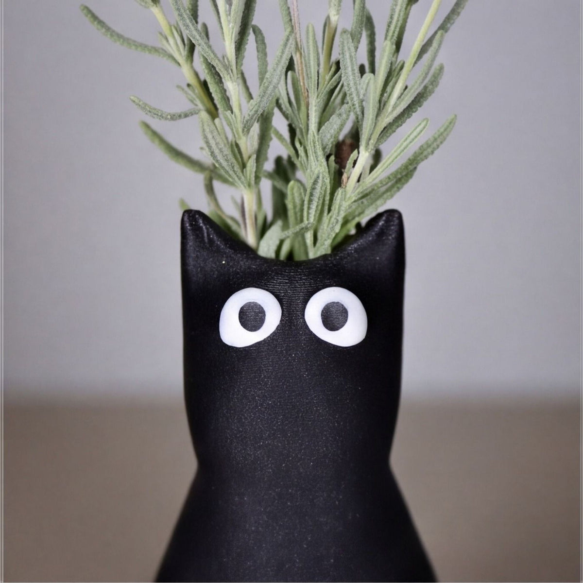Minimalist Black Cat Silhouette Vase | Modern Home Decor