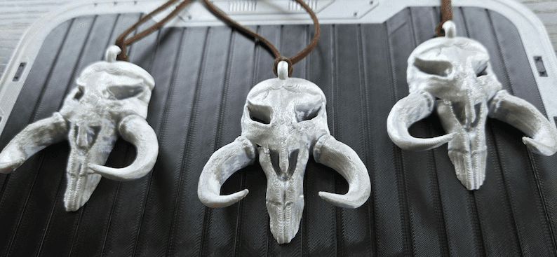 Mandalorian-Inspired Mythosaur Skull Fan Art Necklace