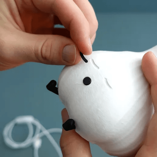 Kawaii Garlic Night Light – Cute Novelty Desk Lamp