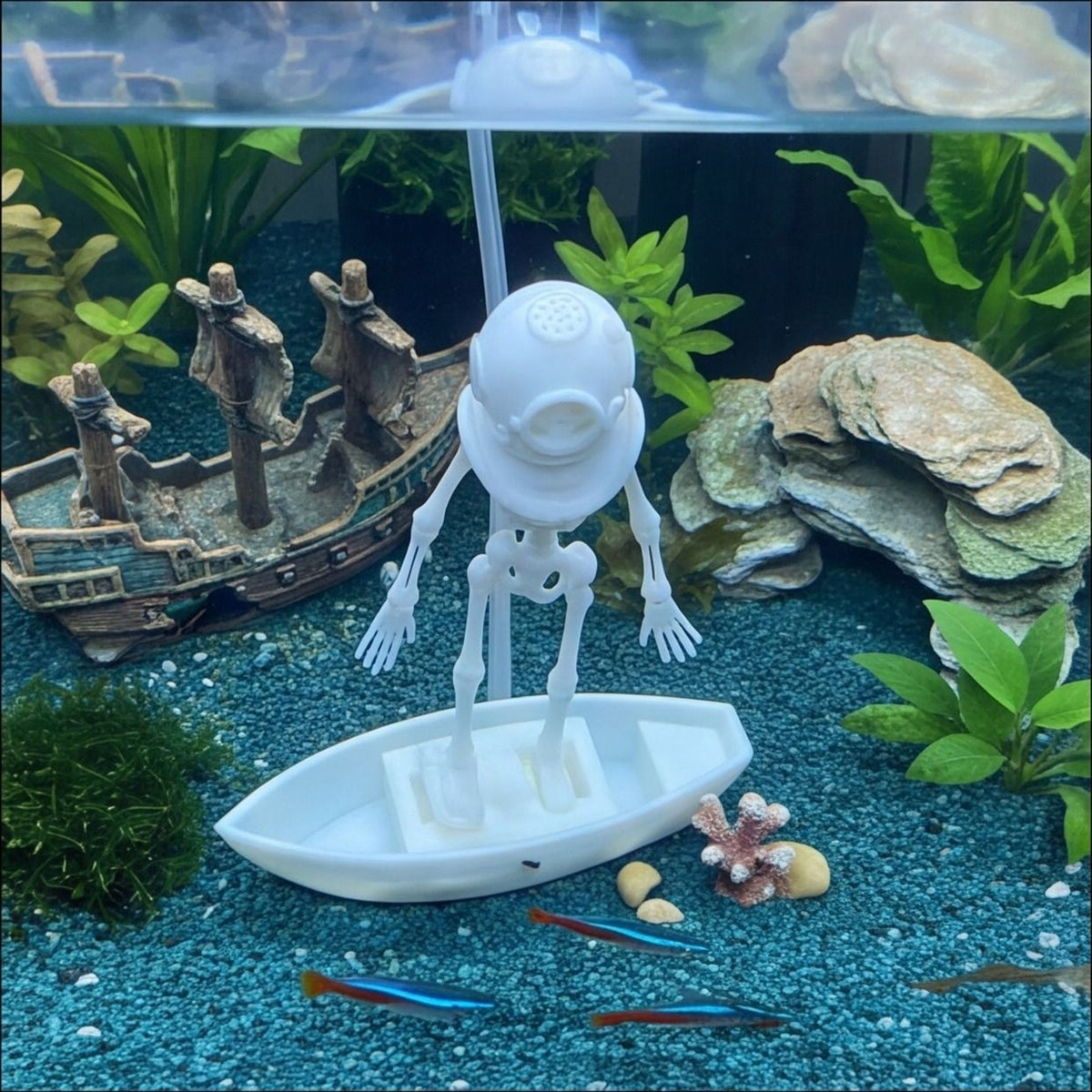 Skeleton Diver Aquarium Ornament – Fish Tank Decoration