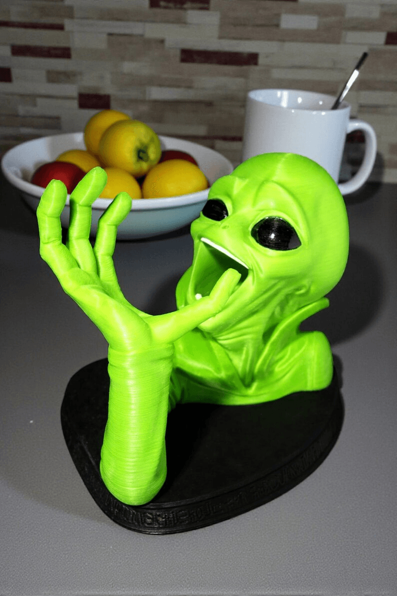 Alien Wine Bottle Holder – Sci-Fi Bar Decor Novelty Gift