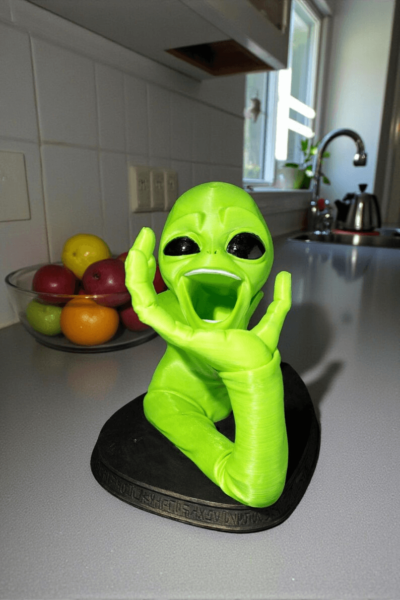 Alien Wine Bottle Holder – Sci-Fi Bar Decor Novelty Gift