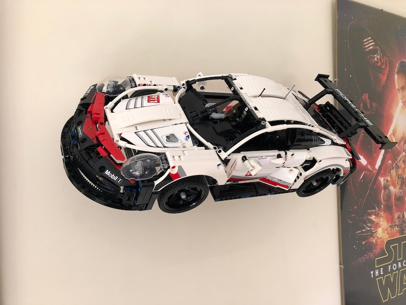 STL Wall Mount for Porsche-Inspired LEGO Technic Display