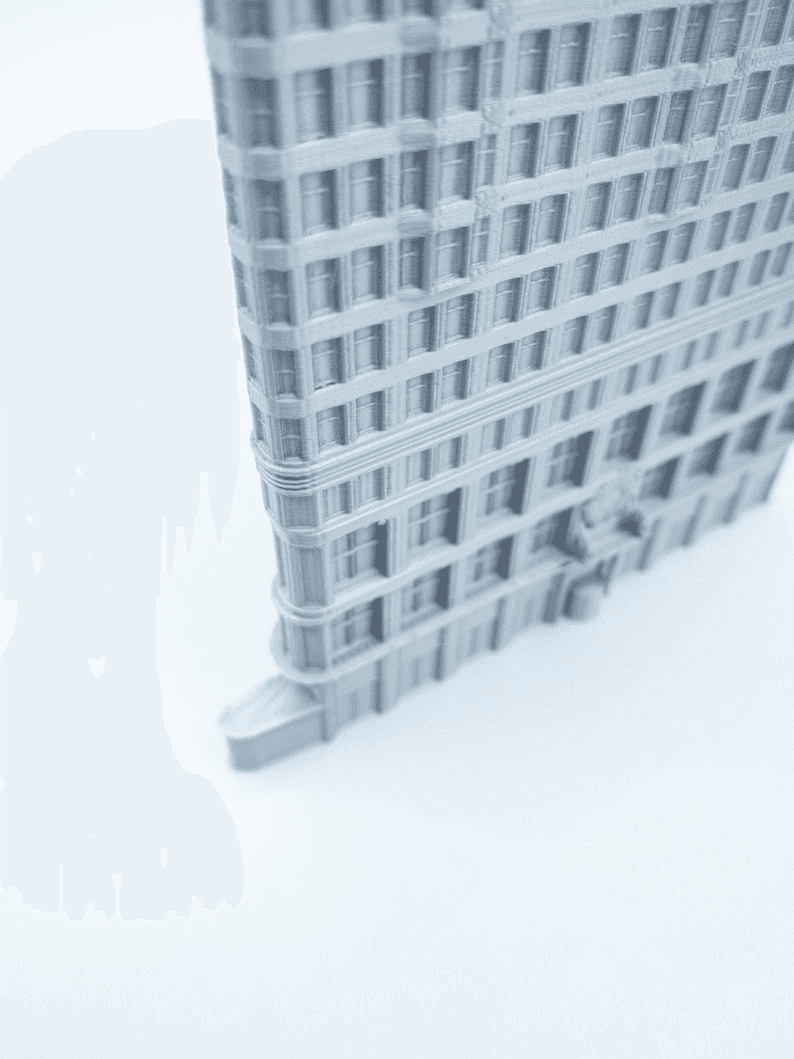 Flatiron Building Miniature Model – NYC Skyline Collectible