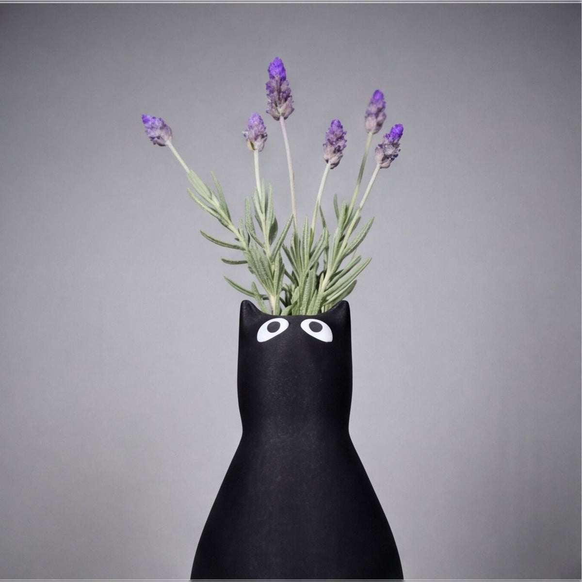 Minimalist Black Cat Silhouette Vase | Modern Home Decor