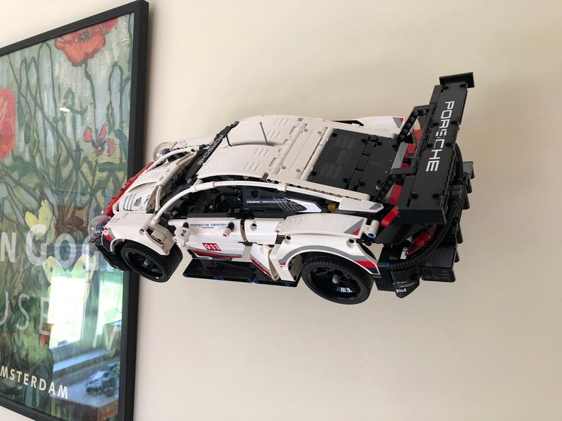 STL Wall Mount for Porsche-Inspired LEGO Technic Display