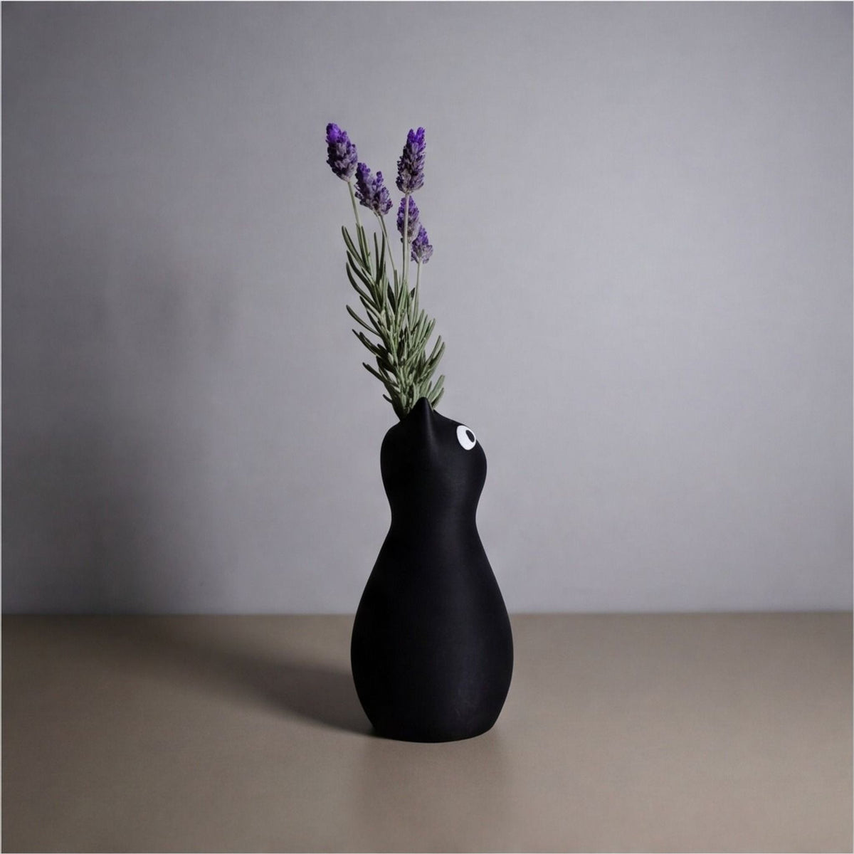 Minimalist Black Cat Silhouette Vase | Modern Home Decor