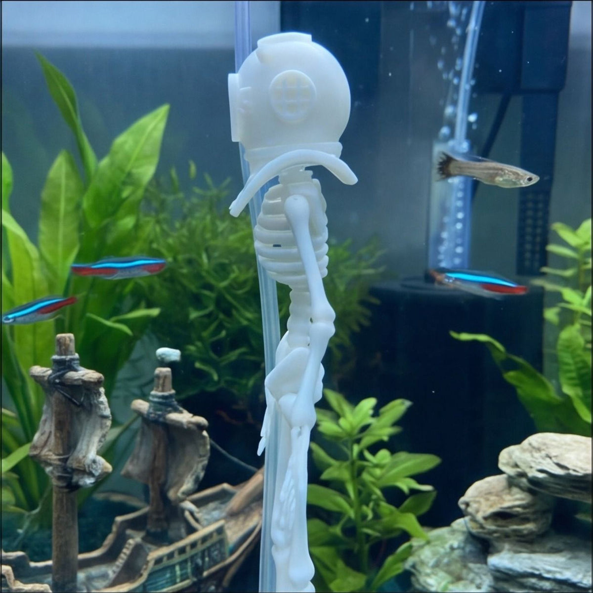 Skeleton Diver Aquarium Ornament – Fish Tank Decoration