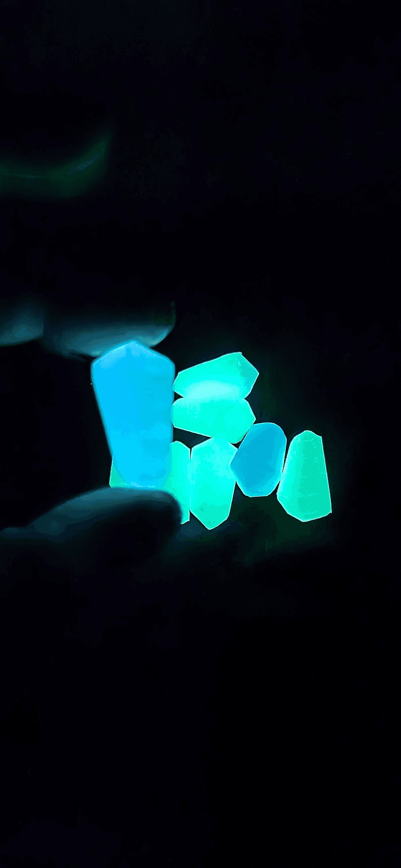 Glow-in-the-Dark Kyber Crystals – Star Wars Inspired