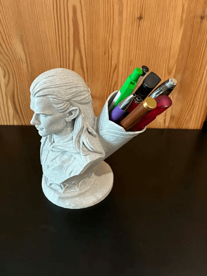 Legolas-Inspired Elf Bust Pencil Holder | Fantasy Desk Organiser