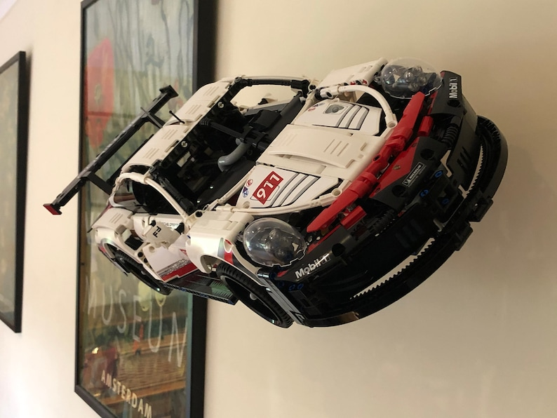 STL Wall Mount for Porsche-Inspired LEGO Technic Display