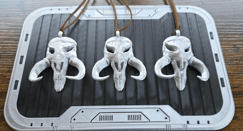Mandalorian-Inspired Mythosaur Skull Fan Art Necklace
