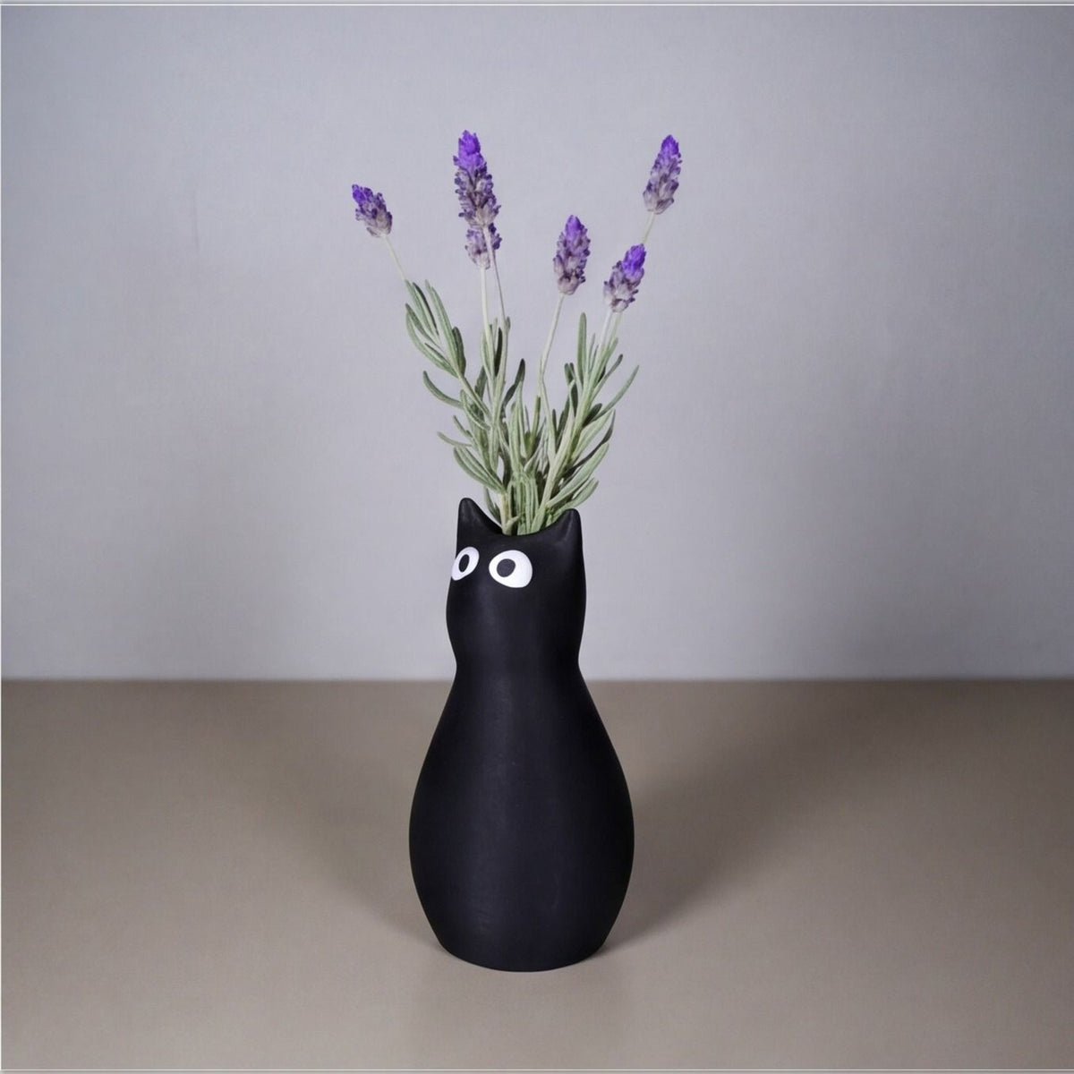 Minimalist Black Cat Silhouette Vase | Modern Home Decor
