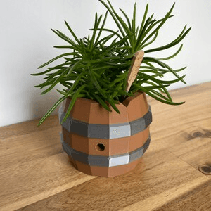 Low Poly Barrel Pot – Minecraft-Inspired Game Decor