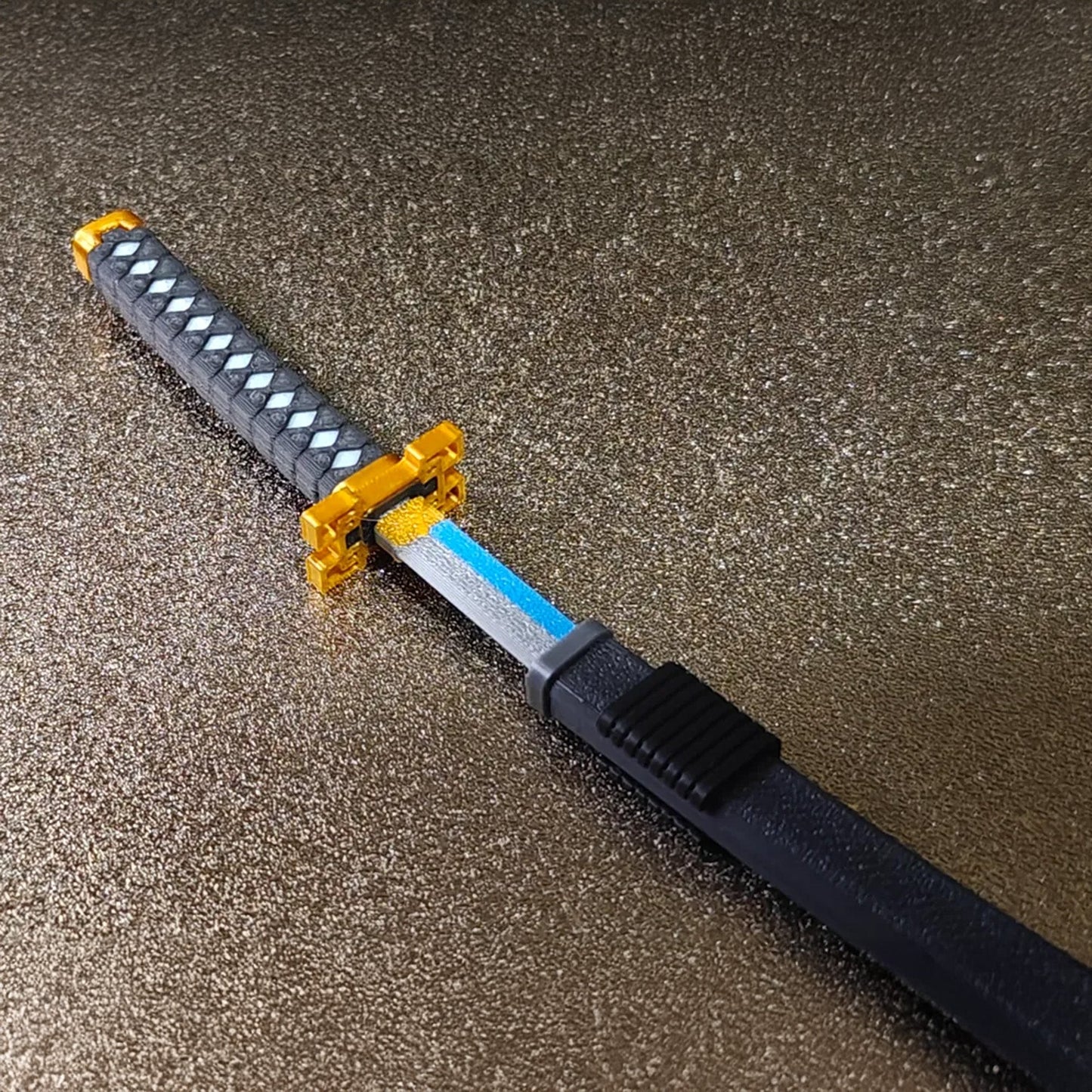 Tanjiro Kamado Miniature Sword – Demon Slayer Collectible - ProfessorPrintsUK - Stand Included