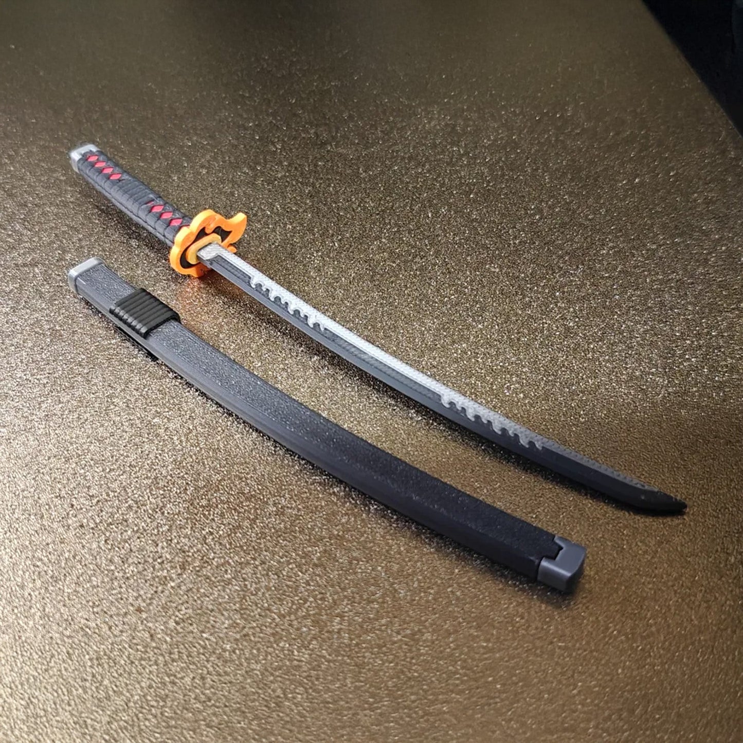 Tanjiro Kamado Miniature Sword – Demon Slayer Collectible - ProfessorPrintsUK - Stand Included