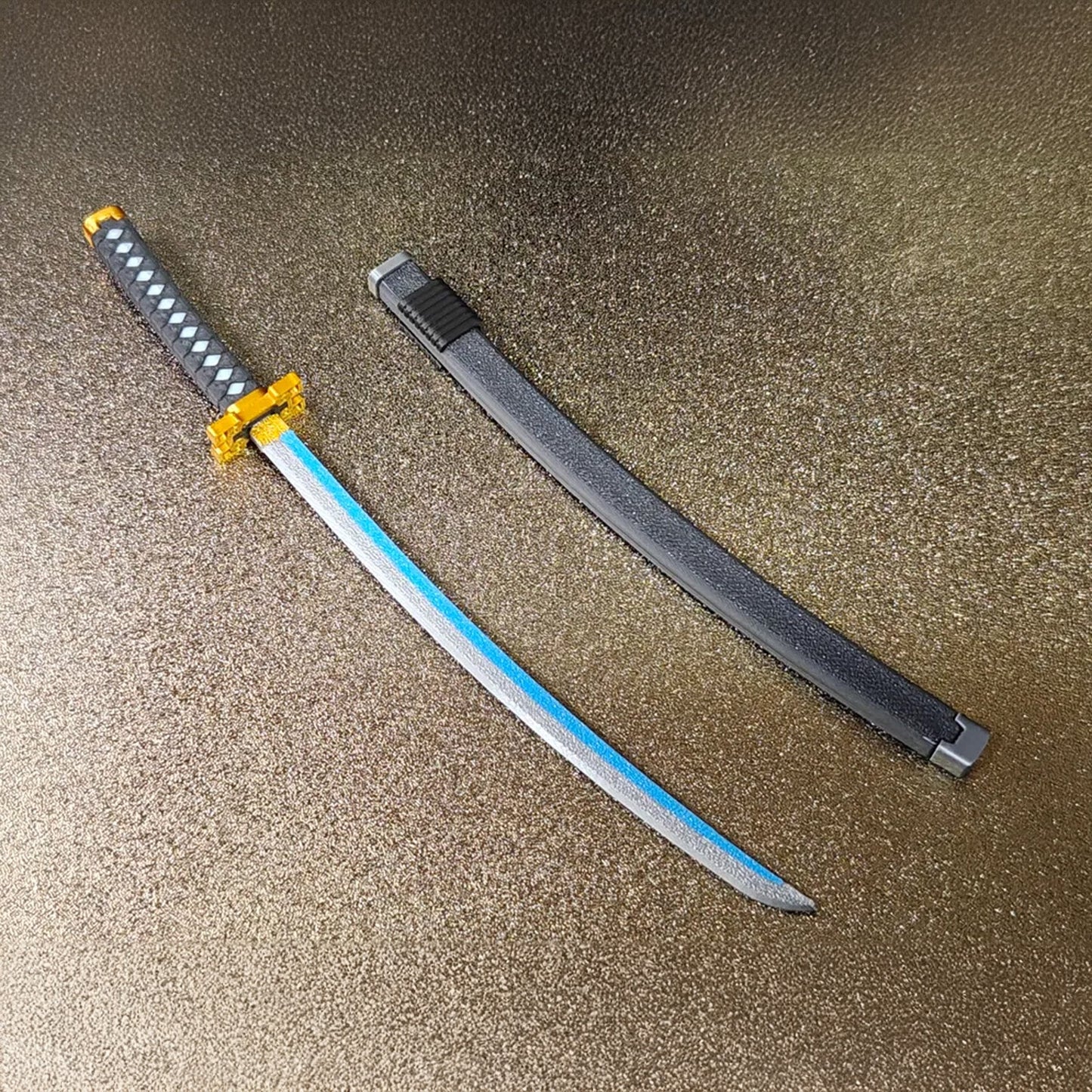 Tokito Muichiro Miniature Sword – Demon Slayer Collectible - ProfessorPrintsUK - Stand Included